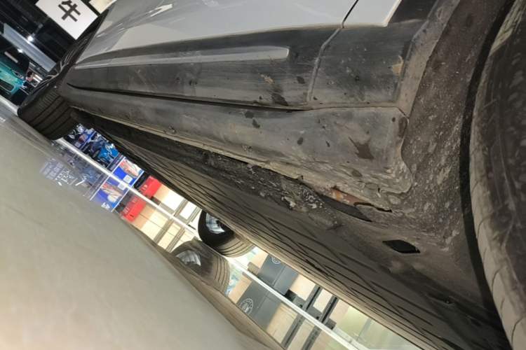 Used Leapmotor C11 2026 All-Electric 640 LiDAR Prestige Edition Right Side Sill