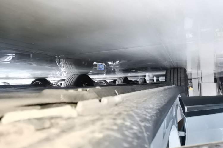 Used Leapmotor C11 2026 All-Electric 640 LiDAR Prestige Edition Right Side Sill