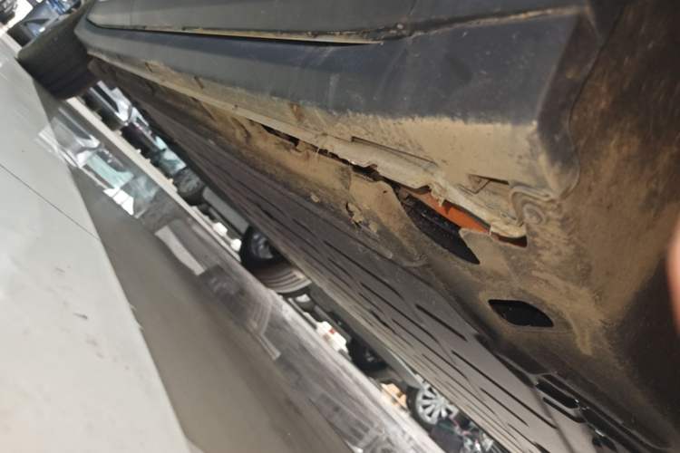 Used Leapmotor C11 2026 All-Electric 640 LiDAR Prestige Edition Right Side Sill