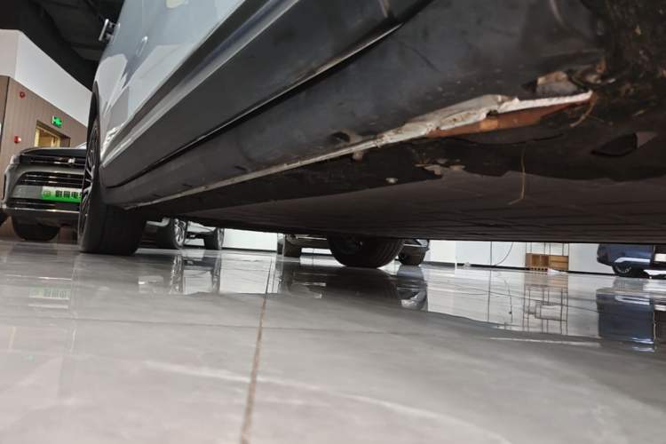 Used Leapmotor C11 2026 All-Electric 640 LiDAR Prestige Edition Right Side Sill