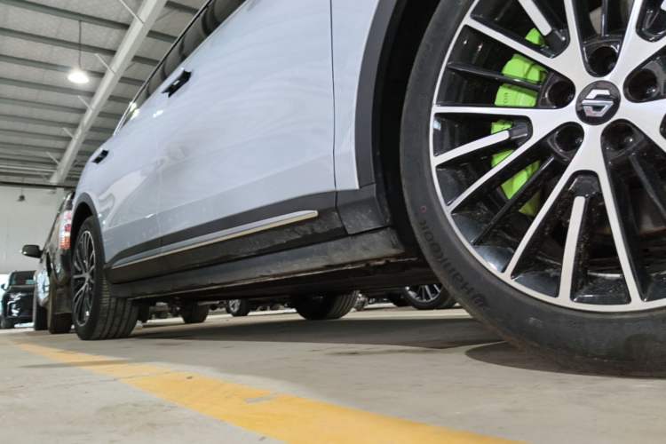 Used Leapmotor C11 2026 All-Electric 640 LiDAR Prestige Edition Right Side Sill