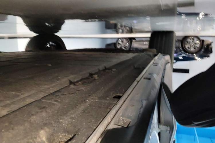 Used Leapmotor C11 2026 All-Electric 640 LiDAR Prestige Edition Right Side Sill