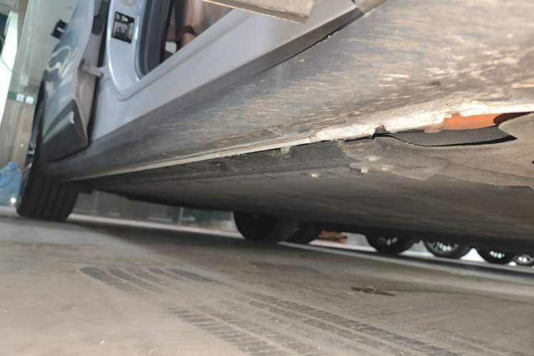 Used Leapmotor C11 2026 All-Electric 640 LiDAR Prestige Edition Right Side Sill