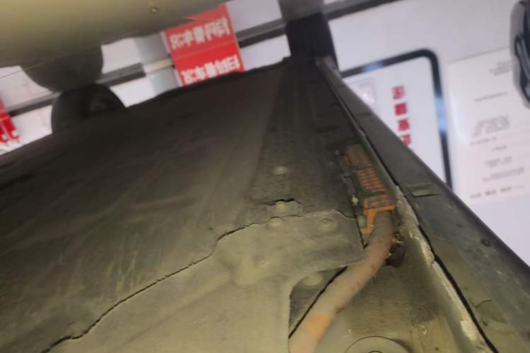 Used Leapmotor C11 2026 All-Electric 640 LiDAR Prestige Edition Right Side Sill