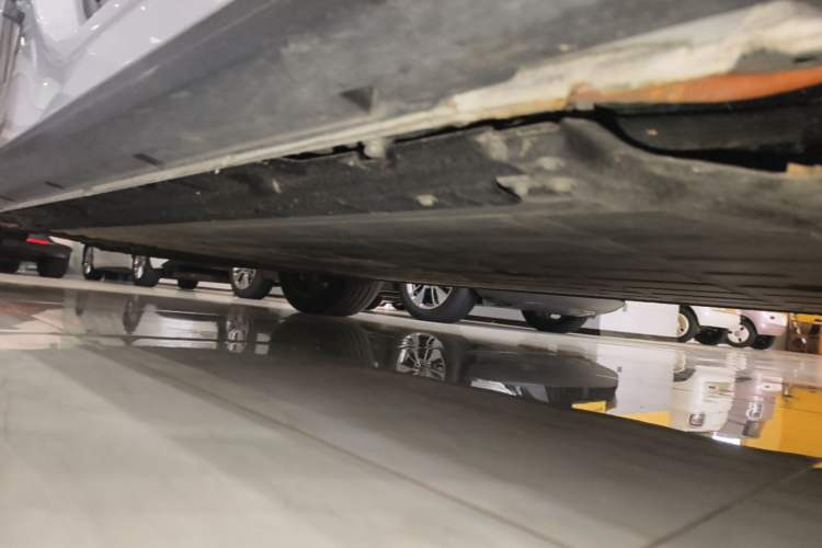 Used Leapmotor C11 2026 All-Electric 640 LiDAR Prestige Edition Right Side Sill