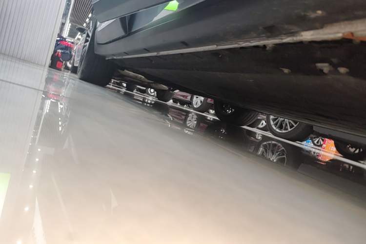 Used Leapmotor C11 2026 All-Electric 640 LiDAR Prestige Edition Right Side Sill