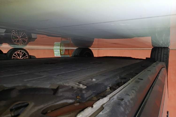 Used Leapmotor C11 2026 All-Electric 640 LiDAR Prestige Edition Right Side Sill
