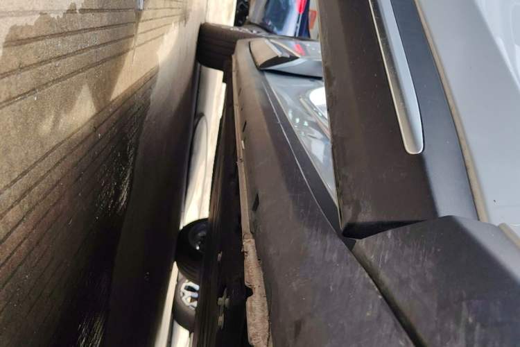 Used Leapmotor C11 2026 All-Electric 640 LiDAR Prestige Edition Right Side Sill