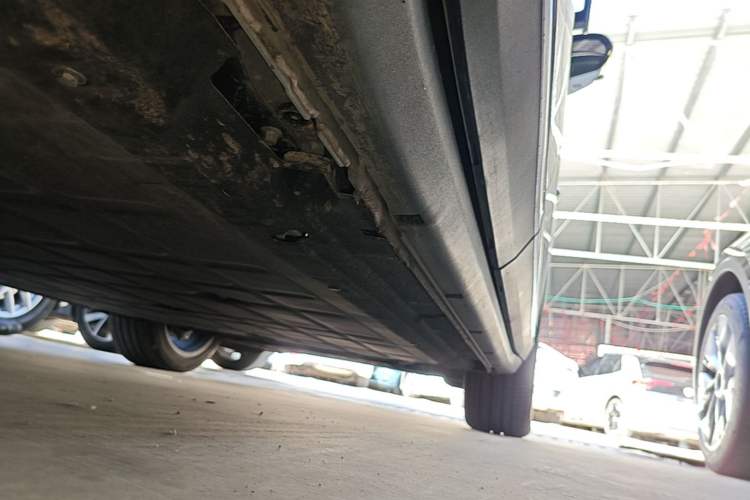 Used Leapmotor C11 2026 All-Electric 640 LiDAR Prestige Edition Right Side Sill