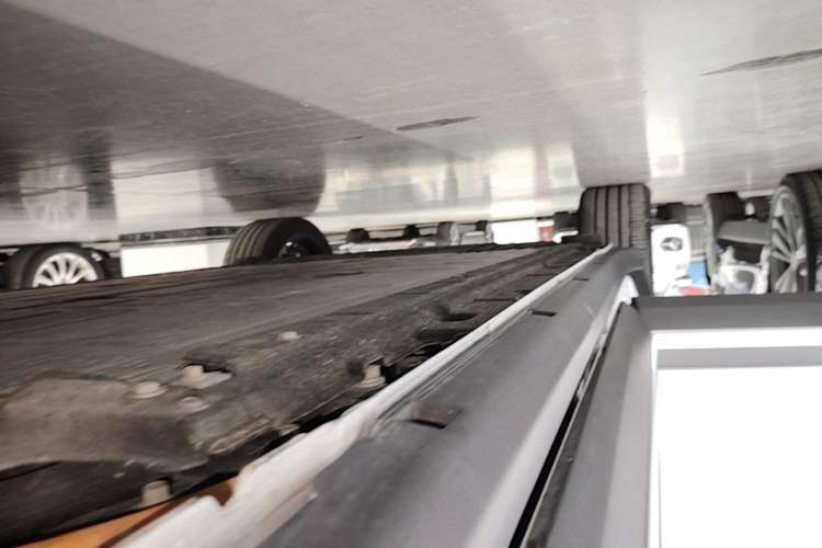Used Leapmotor C11 2026 All-Electric 640 LiDAR Prestige Edition Right Side Sill