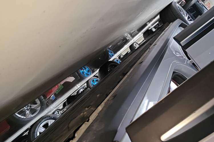 Used Leapmotor C11 2026 All-Electric 640 LiDAR Prestige Edition Right Side Sill