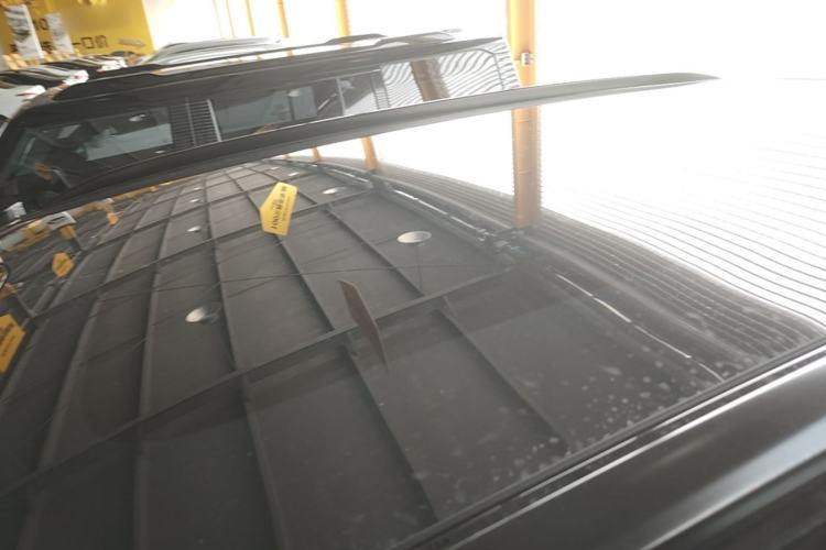 Used Leapmotor C11 2026 All-Electric 640 LiDAR Prestige Edition Roof