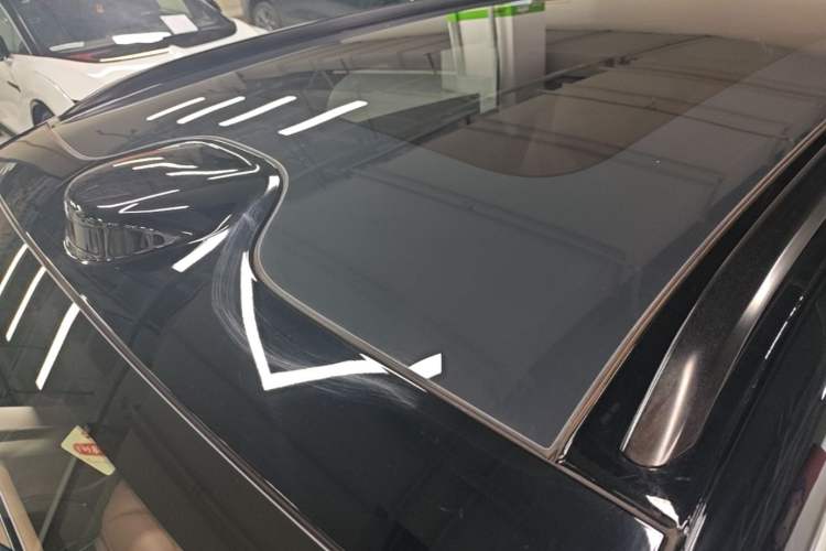 Used Leapmotor C11 2026 All-Electric 640 LiDAR Prestige Edition Roof