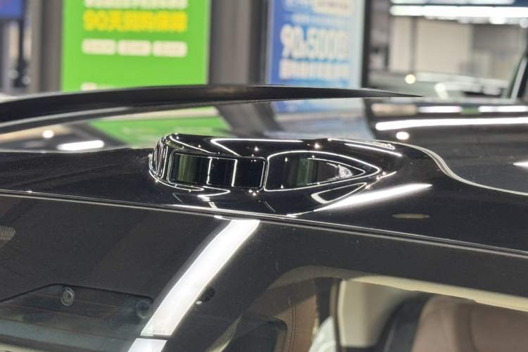 Used Leapmotor C11 2026 All-Electric 640 LiDAR Prestige Edition Roof