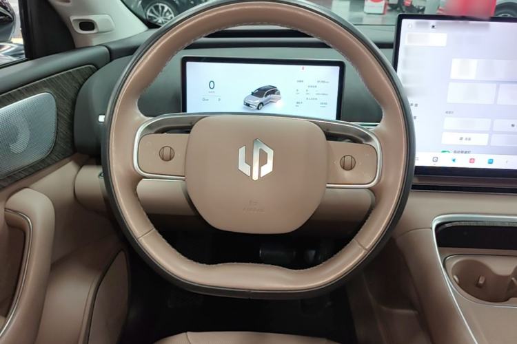 Used Leapmotor C11 2026 All-Electric 640 LiDAR Prestige Edition Steering Wheel