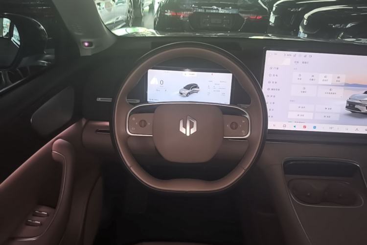 Used Leapmotor C11 2026 All-Electric 640 LiDAR Prestige Edition Steering Wheel