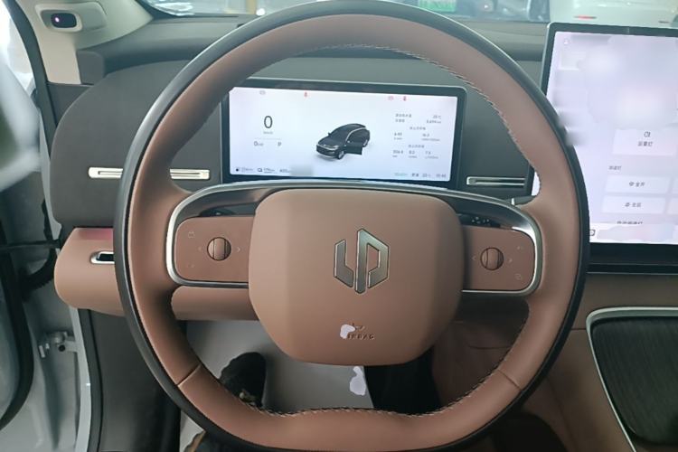 Used Leapmotor C11 2026 Range-Extended 300 LiDAR Prestige Edition Steering Wheel