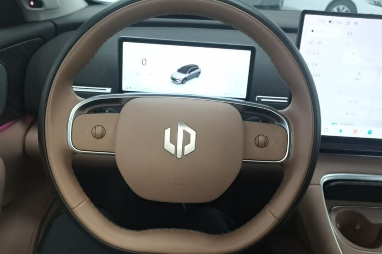 Used Leapmotor C11 2026 All-Electric 640 LiDAR Prestige Edition Steering Wheel