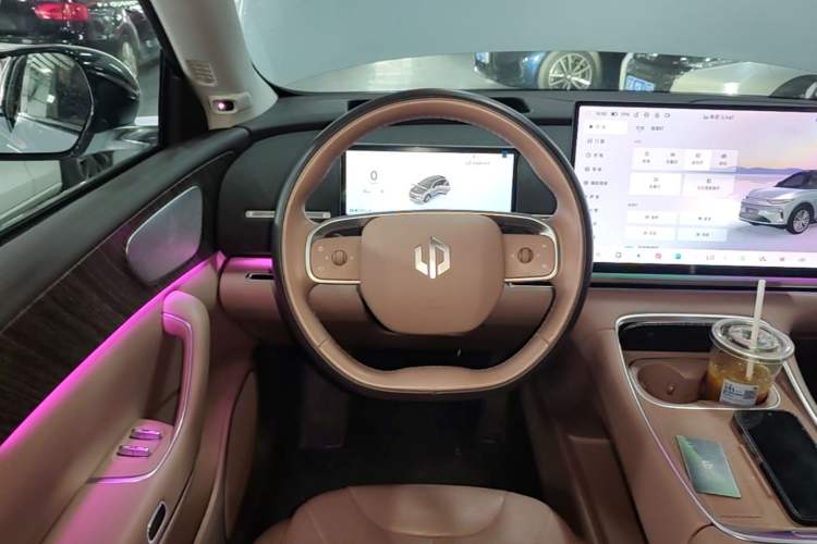 Used Leapmotor C11 2026 All-Electric 640 LiDAR Prestige Edition Steering Wheel