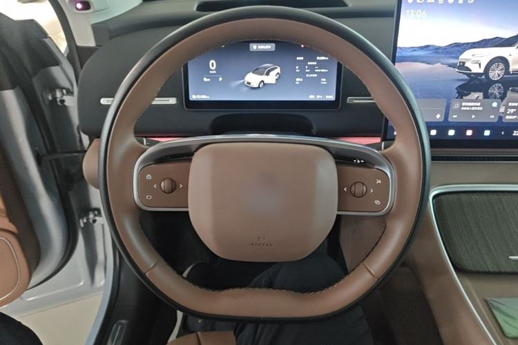 Used Leapmotor C11 2026 All-Electric 640 LiDAR Prestige Edition Steering Wheel