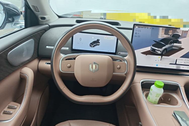 Used Leapmotor C11 2026 All-Electric 640 LiDAR Prestige Edition Steering Wheel