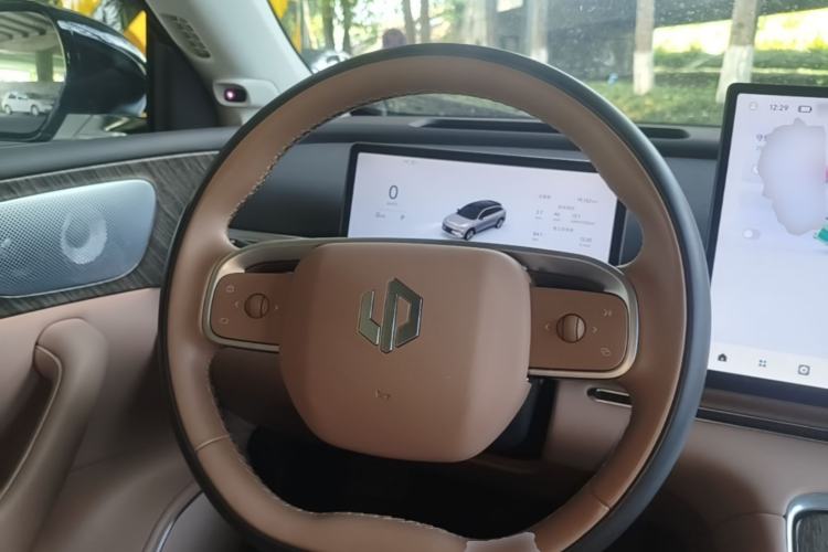 Used Leapmotor C11 2026 All-Electric 640 LiDAR Prestige Edition Steering Wheel