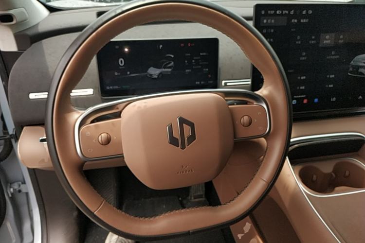 Used Leapmotor C11 2026 All-Electric 640 LiDAR Prestige Edition Steering Wheel