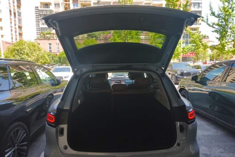 Used Leapmotor C11 2026 All-Electric 640 LiDAR Prestige Edition Trunk