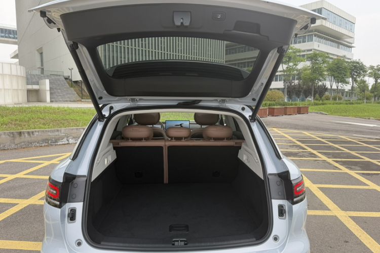 Used Leapmotor C11 2026 All-Electric 640 LiDAR Prestige Edition Trunk