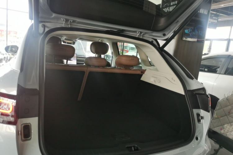 Used Leapmotor C11 2026 All-Electric 640 LiDAR Prestige Edition Trunk