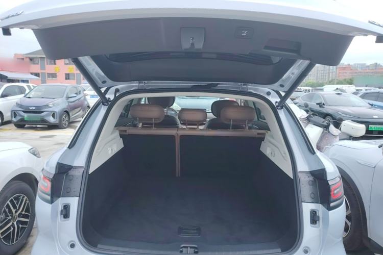 Used Leapmotor C11 2026 All-Electric 640 LiDAR Prestige Edition Trunk