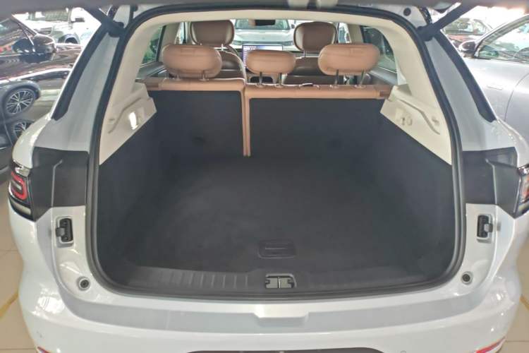 Used Leapmotor C11 2026 All-Electric 640 LiDAR Prestige Edition Trunk