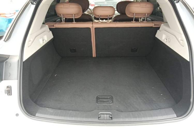 Used Leapmotor C11 2026 All-Electric 640 LiDAR Prestige Edition Trunk