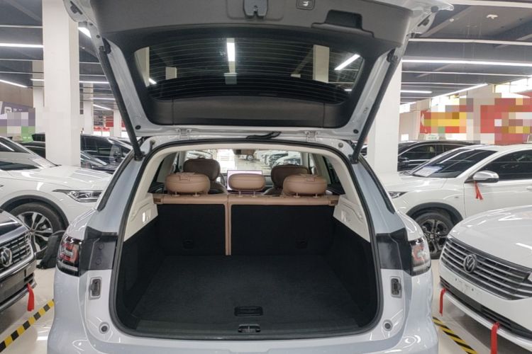 Used Leapmotor C11 2026 All-Electric 640 LiDAR Prestige Edition Trunk