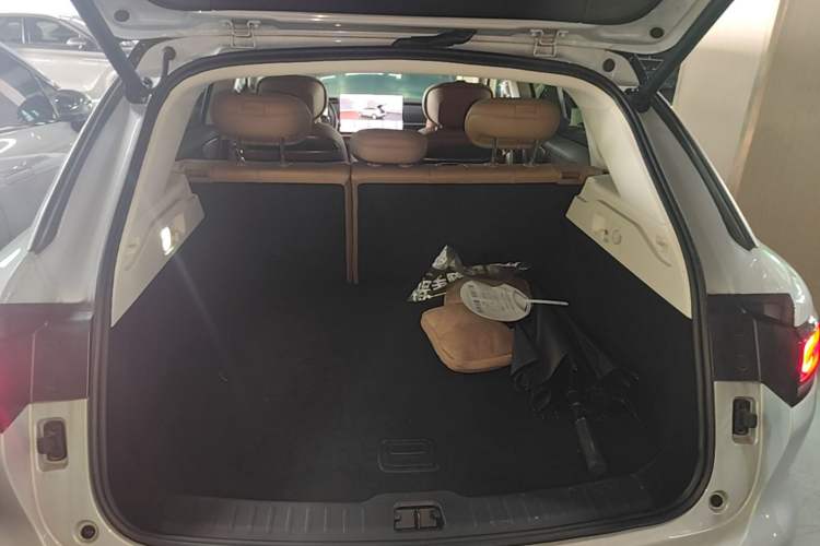 Used Leapmotor C11 2026 All-Electric 640 LiDAR Prestige Edition Trunk