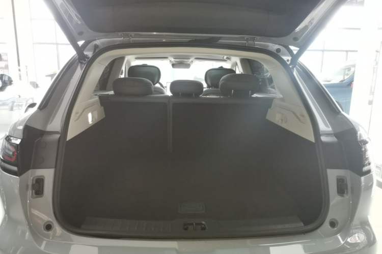 Used Leapmotor C11 2026 Range-Extended 300 LiDAR Edition Trunk
