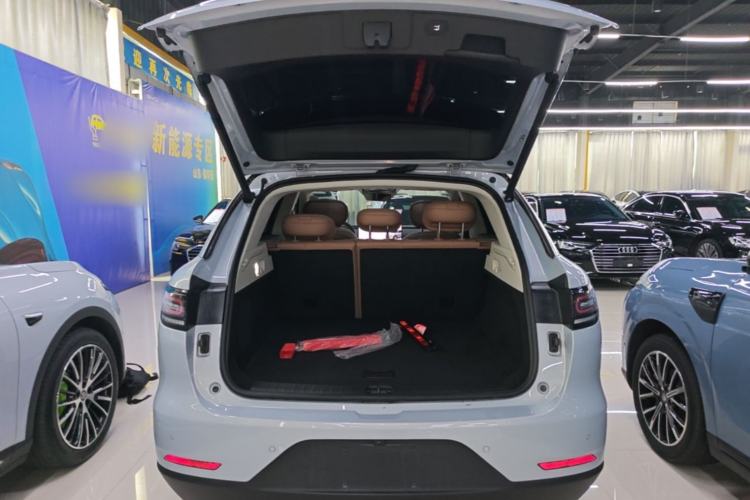 Used Leapmotor C11 2026 All-Electric 640 LiDAR Prestige Edition Trunk