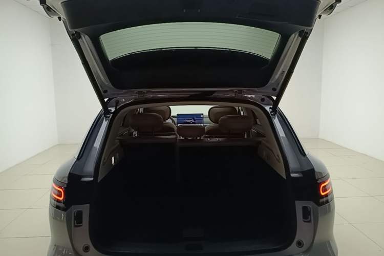 Used Leapmotor C11 2026 All-Electric 640 LiDAR Prestige Edition Trunk