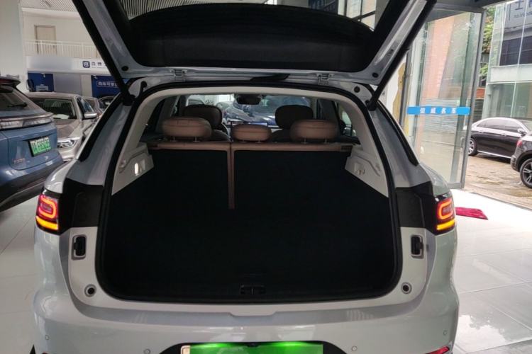 Used Leapmotor C11 2026 All-Electric 640 LiDAR Prestige Edition Trunk