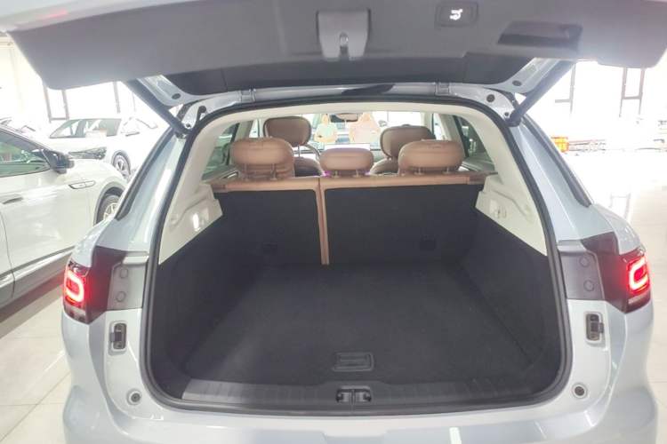 Used Leapmotor C11 2026 All-Electric 640 LiDAR Prestige Edition Trunk