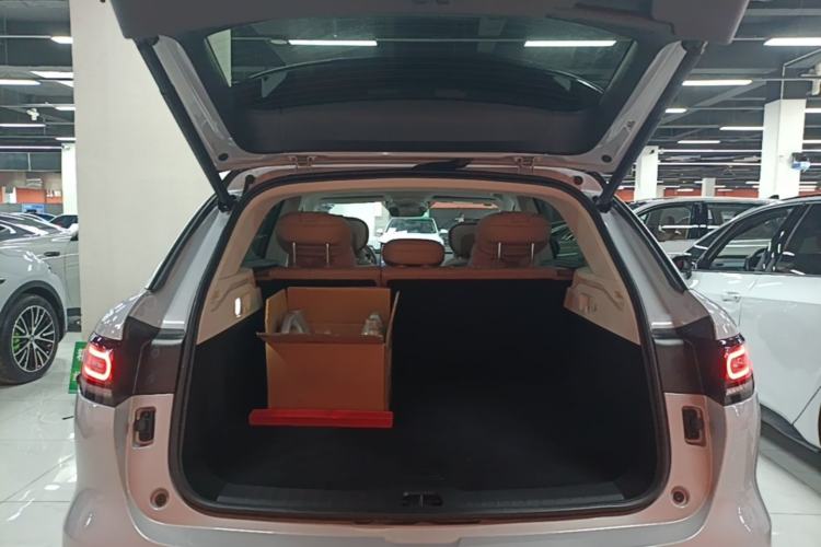 Used Leapmotor C11 2026 All-Electric 640 LiDAR Prestige Edition Trunk