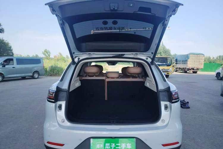Used Leapmotor C11 2026 All-Electric 640 LiDAR Prestige Edition Trunk