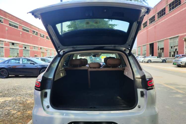 Used Leapmotor C11 2026 All-Electric 640 LiDAR Prestige Edition Trunk