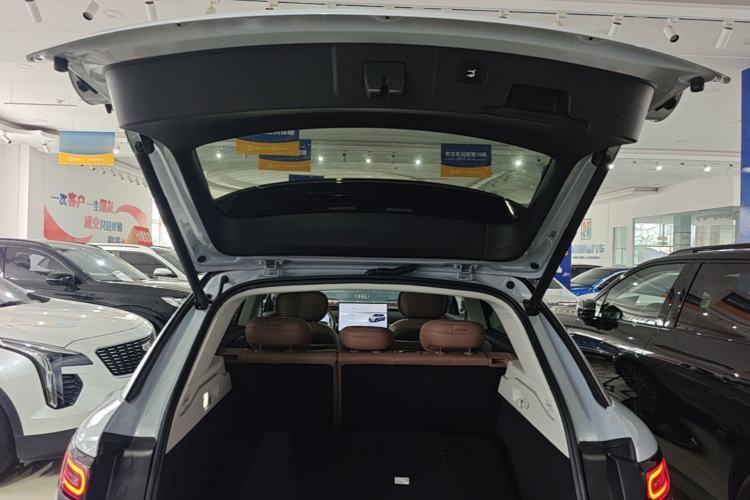 Used Leapmotor C11 2026 All-Electric 640 LiDAR Prestige Edition Trunk