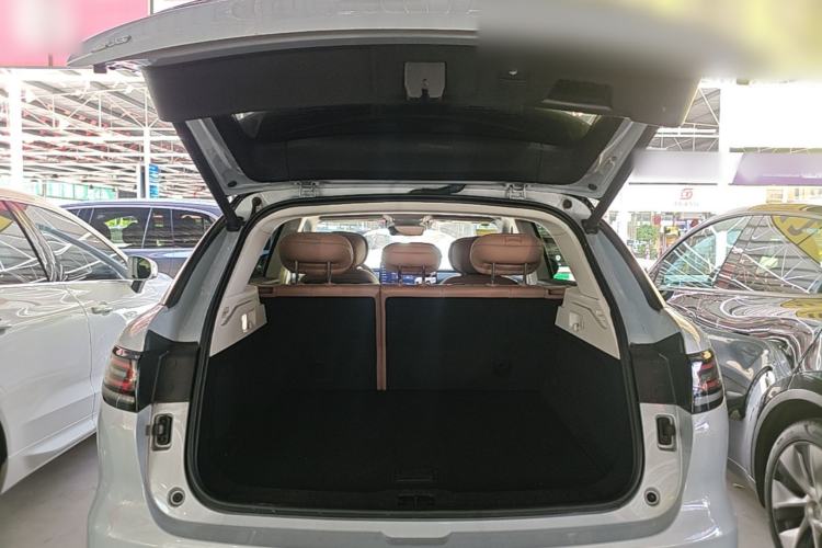 Used Leapmotor C11 2026 All-Electric 640 LiDAR Prestige Edition Trunk