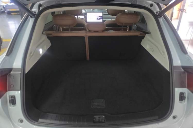 Used Leapmotor C11 2026 All-Electric 640 LiDAR Prestige Edition Trunk