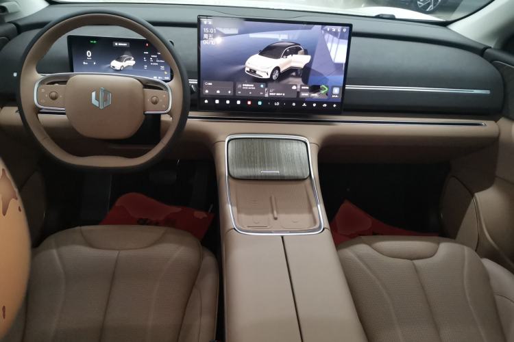 Used Leapmotor C11 2026 All-Electric 640 LiDAR Edition Center Console