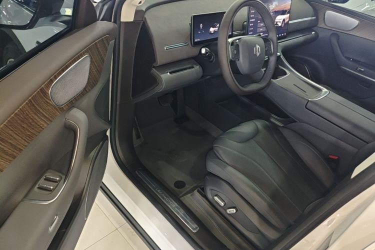 Used Leapmotor C11 2026 All-Electric 640 LiDAR Edition Driver Seat
