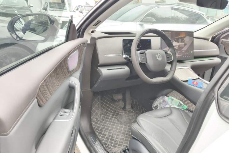 Used Leapmotor C11 2026 All-Electric 640 LiDAR Prestige Edition Driver Seat