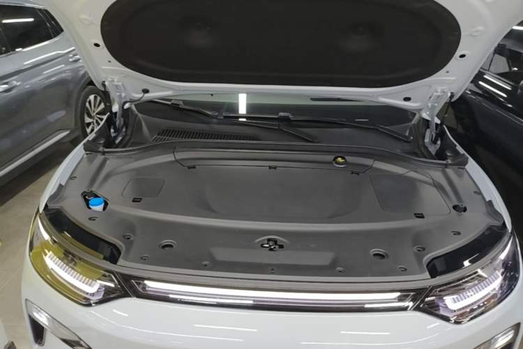 Used Leapmotor C11 2026 All-Electric 640 LiDAR Prestige Edition Engine Bay